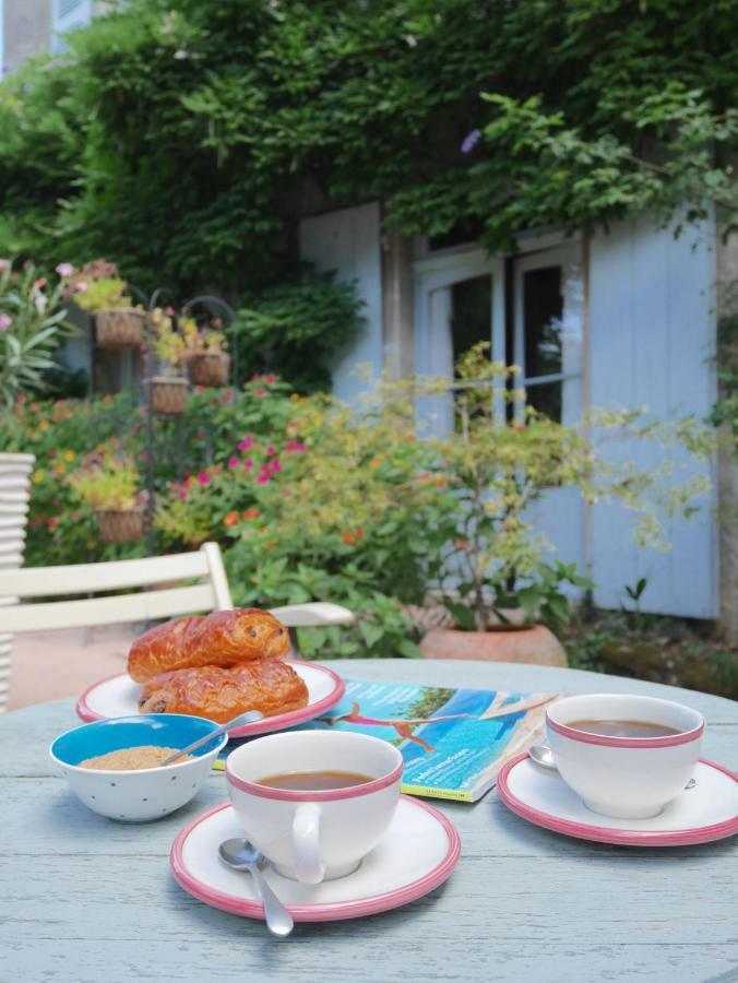 L'Arbre D'Ange Bed & Breakfast Montmorillon Exterior photo